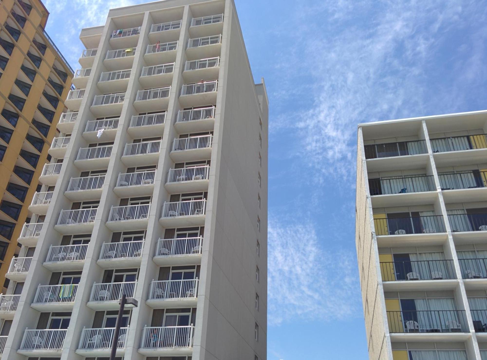 فندق Sea Dip Oceanfront شاطئ ميرتل المظهر الخارجي الصورة